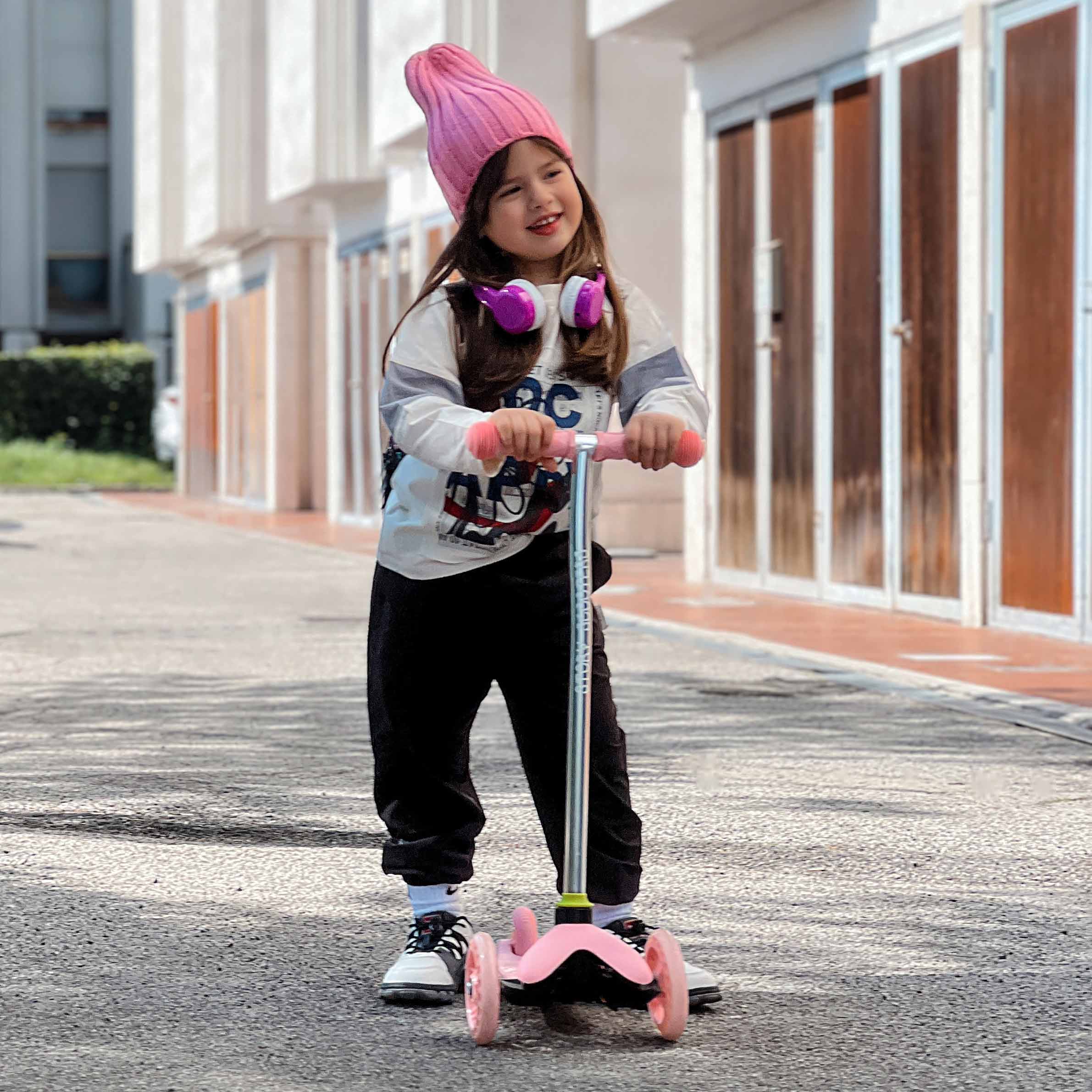 Story 3 wheel Drive Scooter