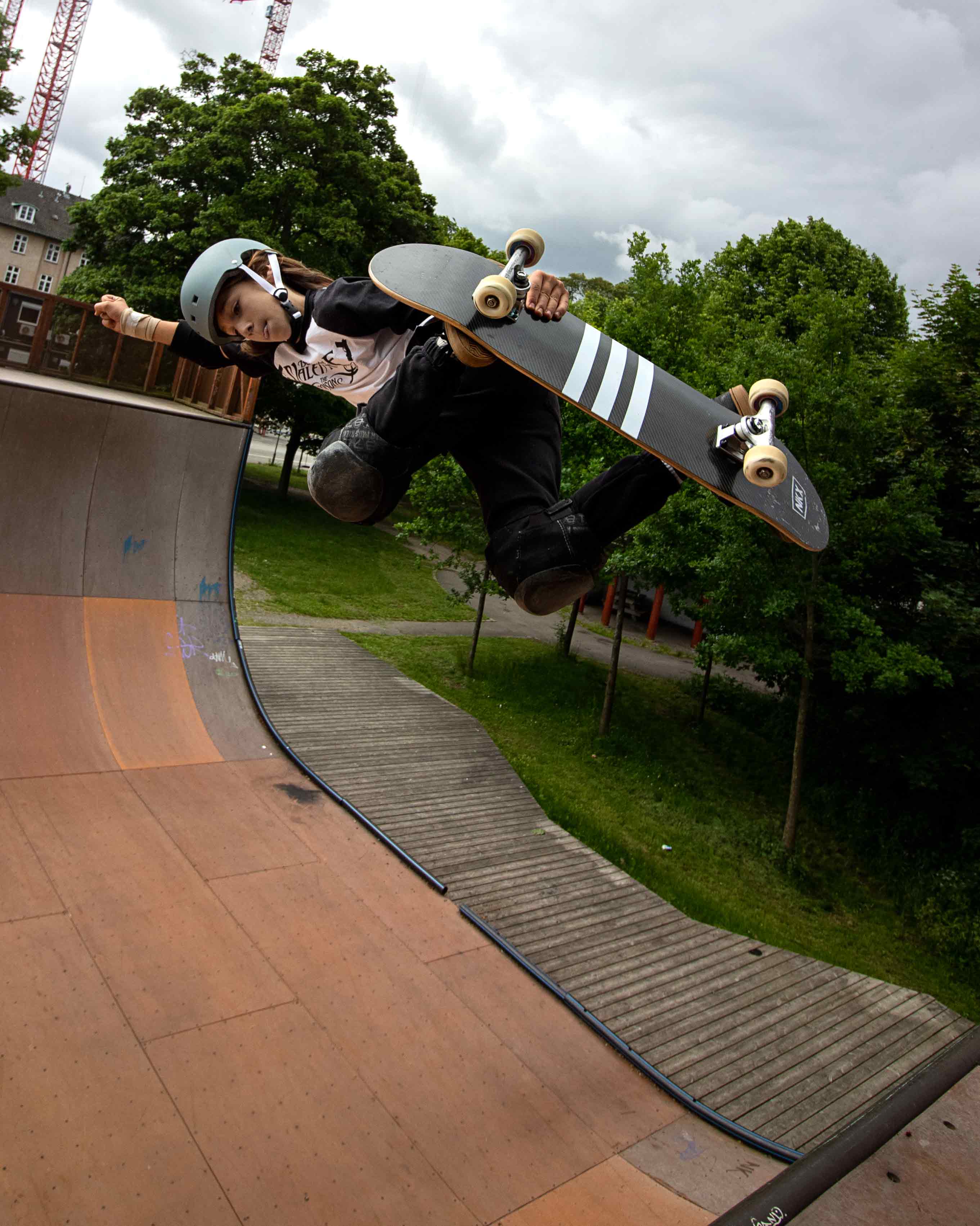 NKX Carbon Pro Skateboard NKX Carbon Pro Skateboard