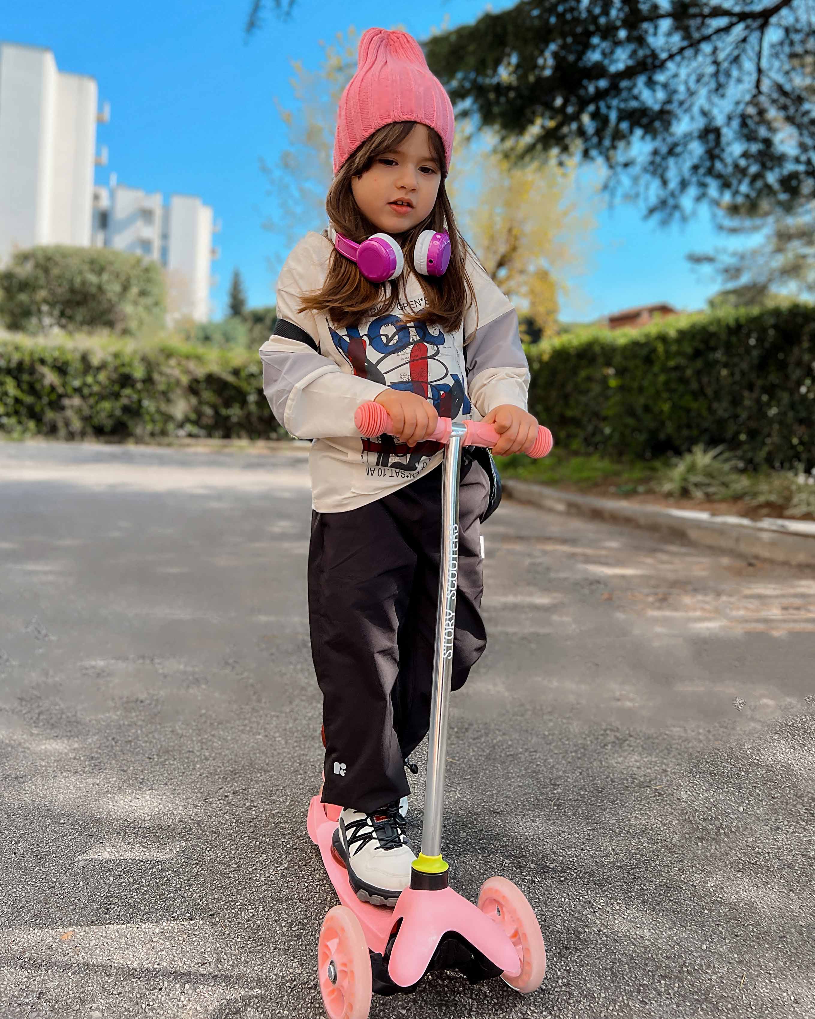 Story 3 wheel Drive Scooter