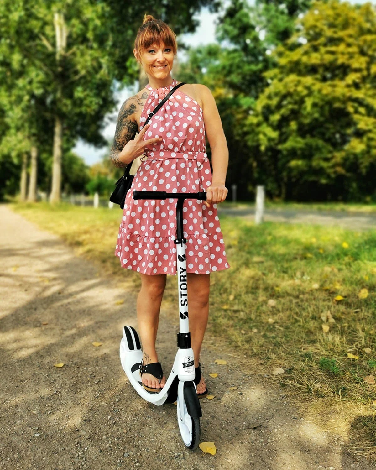 Story City Ride Adjustable Kick Scooter