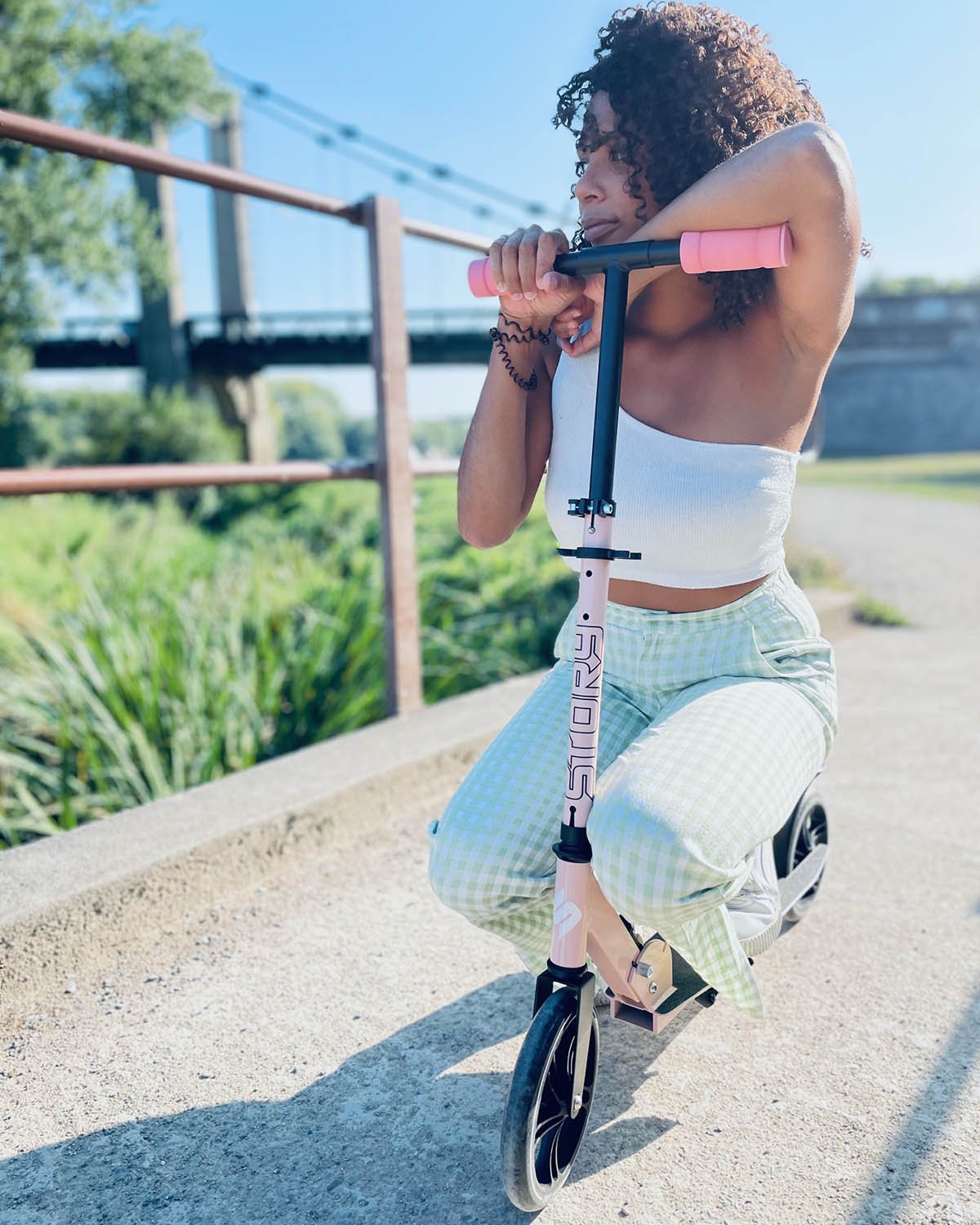 Story Lux Adjustable Kids Kick Scooter
