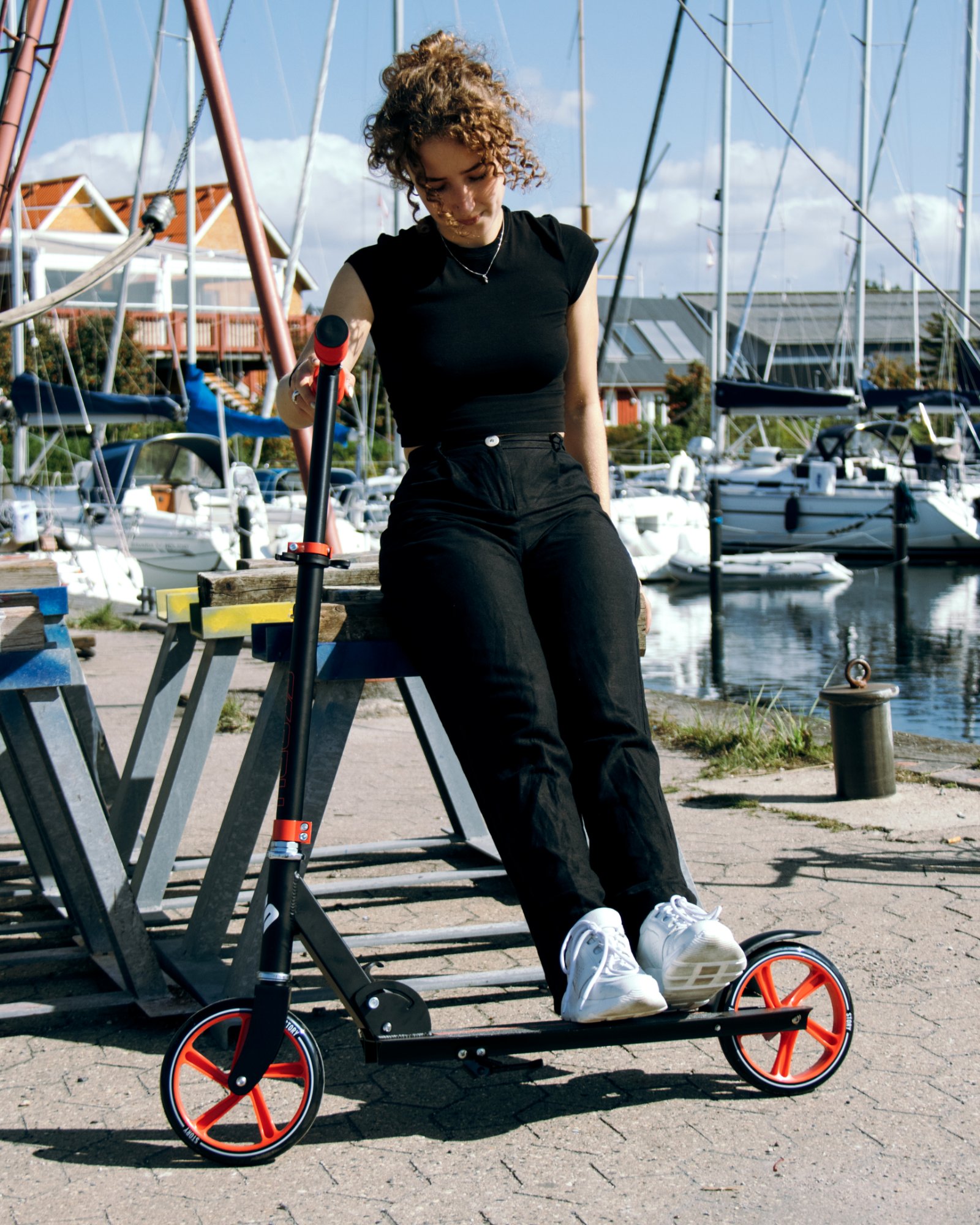 Story Swift Foldable Kick Scooter