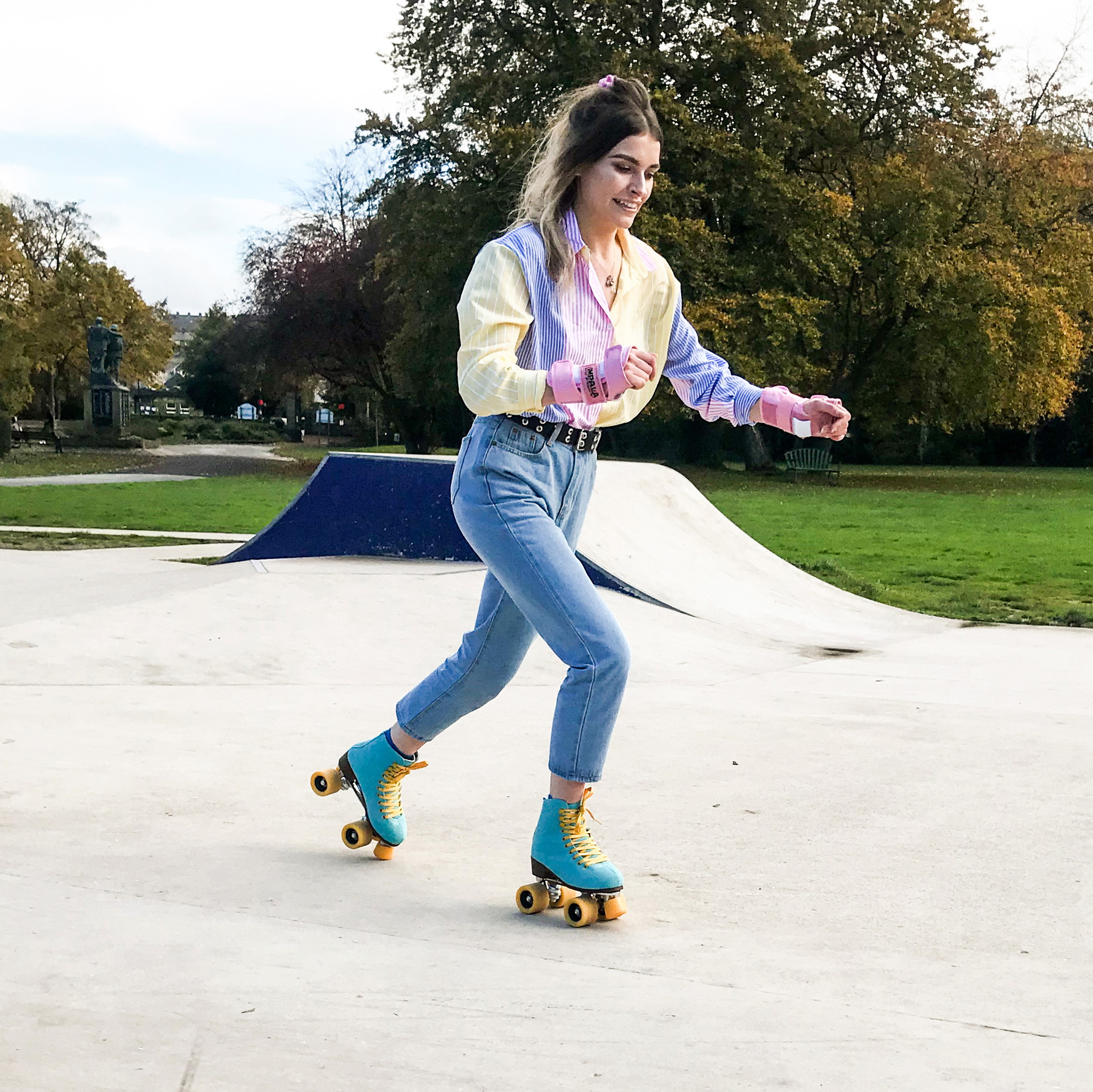 Story Retro Western Roller Skates