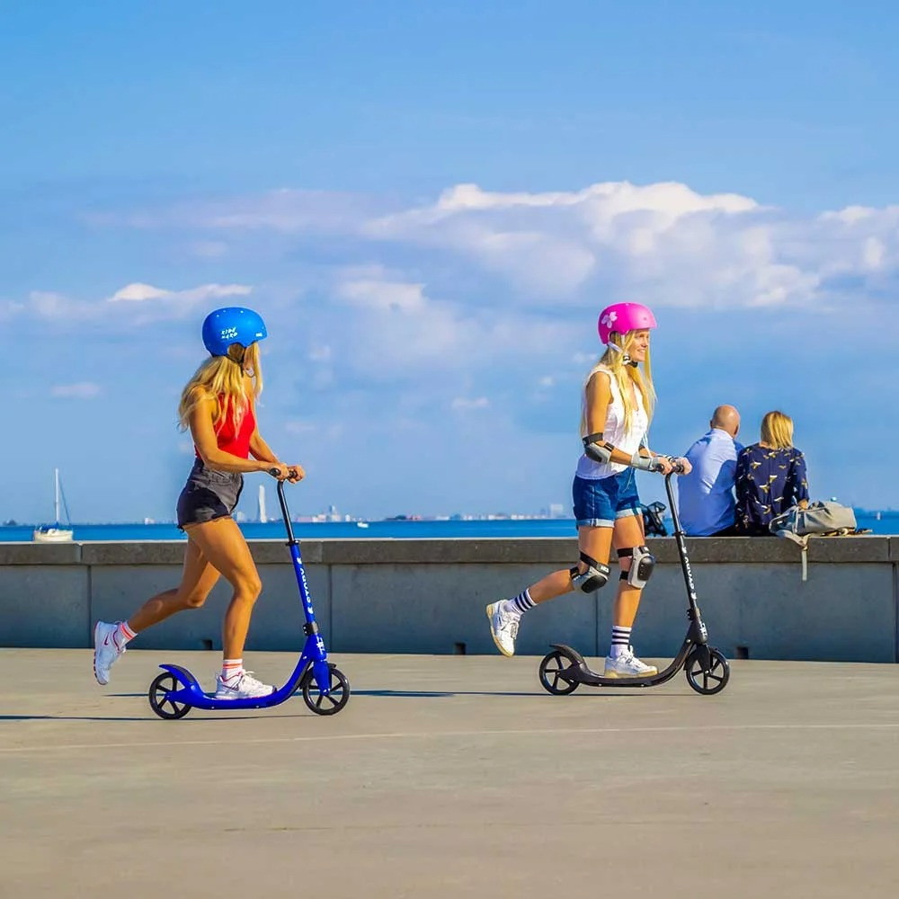 Story City Ride Adjustable Kick Scooter
